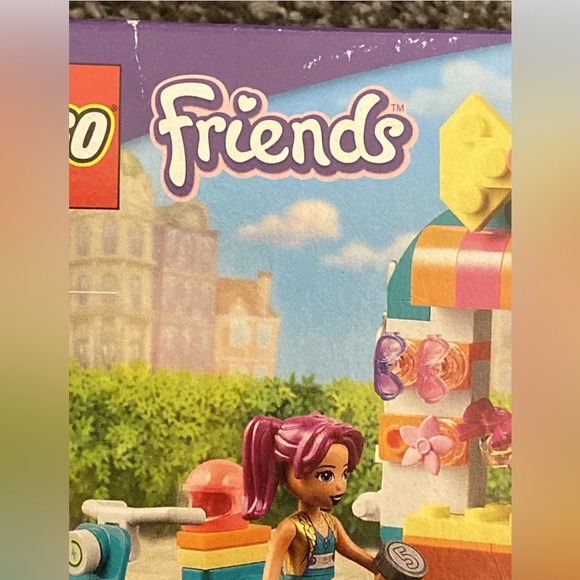 2 Lego Friends Sets Mobile Fashion Boutique and Pony Washing Stable 41696 41719 - Picture 8 of 8